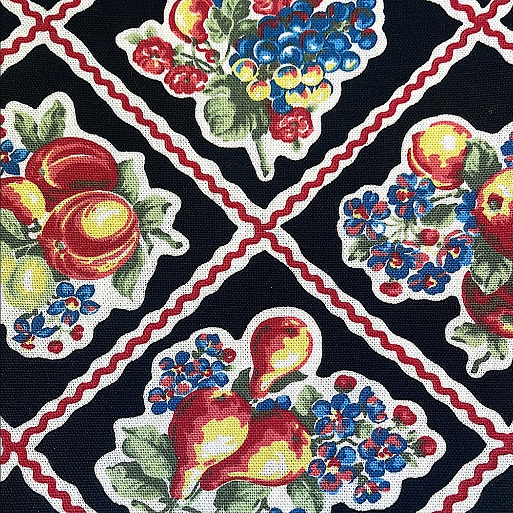 Decorstor Fruit Motif/ Lattace Pattern Fabric with Black Background